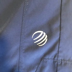 Men’s small athletic shorts w compression liner